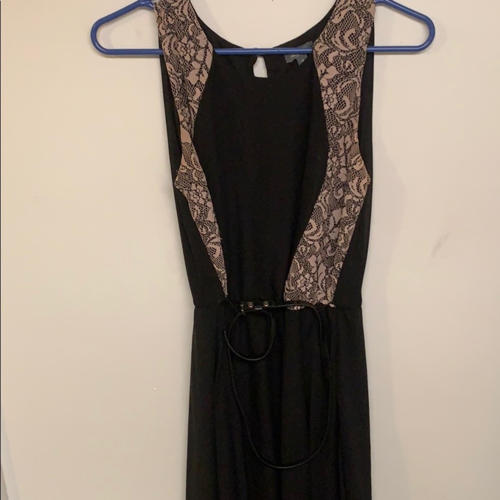 Size M dress